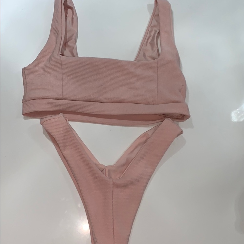 High waisted bikini